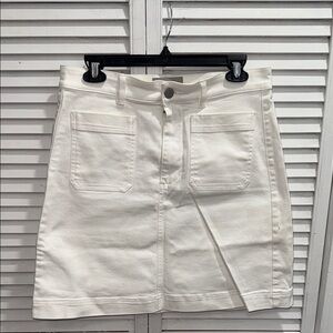 Everlane breezy fresh White Denim mini Skirt size 8